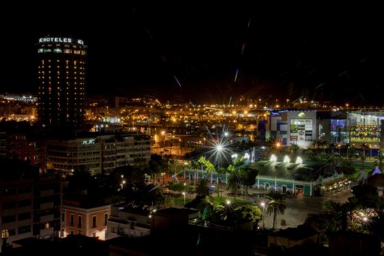 Las Palmas by night
