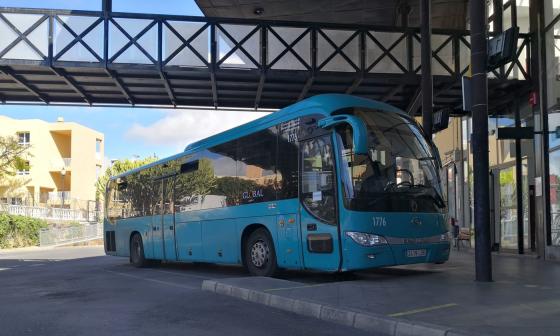 Buss på stasjon Agüimes