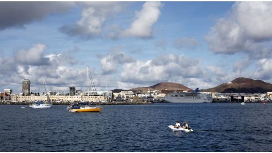 Cruiseskip i havnen i Las Palmas, Gran Canaria.