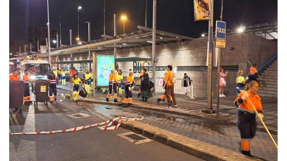 Renholdsperonale i jobb på gate.