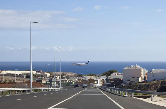 Flyg in för landning på Gran Canaria.