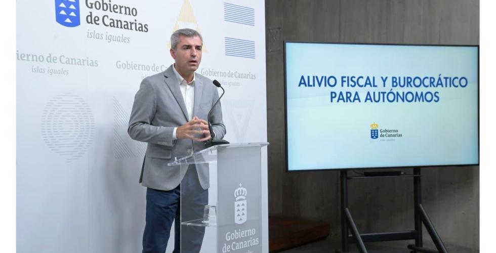 Manuel Domínguez under kunngjøringen igic