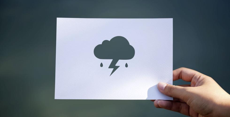 sky lyn regn papirklipp