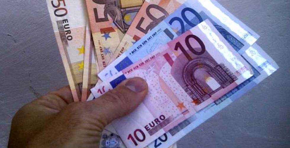 Hånd_euro_penger