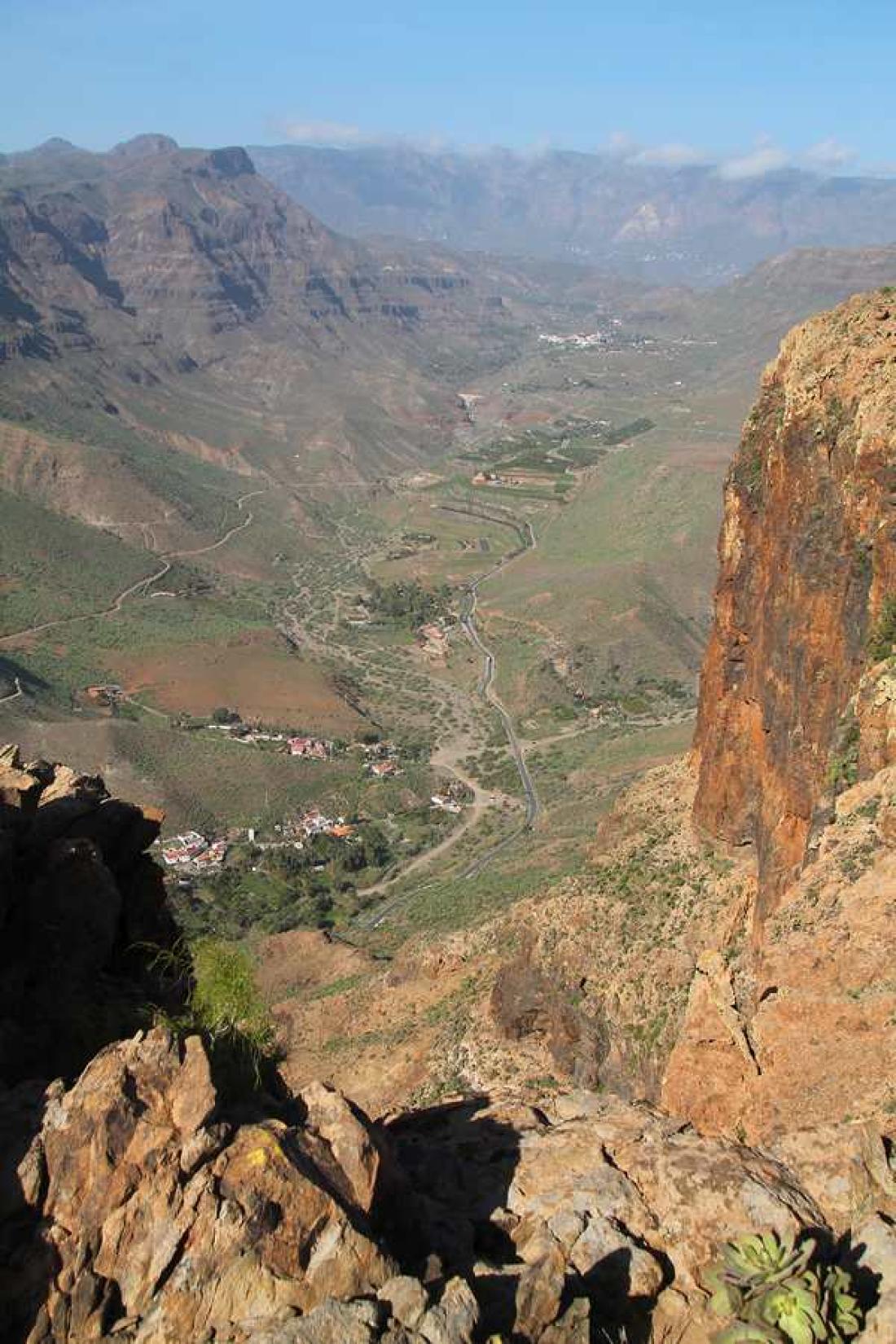 Fataga-dalen strekker seg langt mot nord