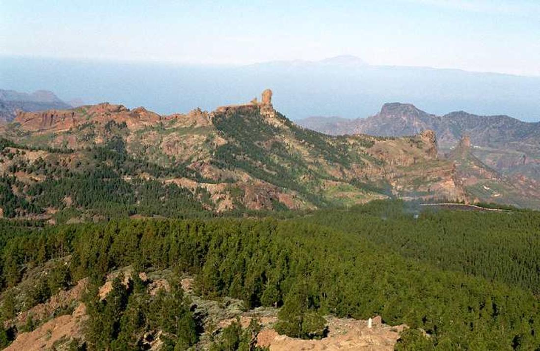 Utsikt mot Roque Nublo fra Pico de las Nieves